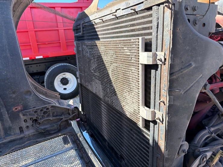 2019-peterbilt-367-image-74