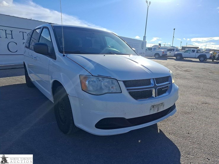 2012-dodge-grand-caravan-image-3