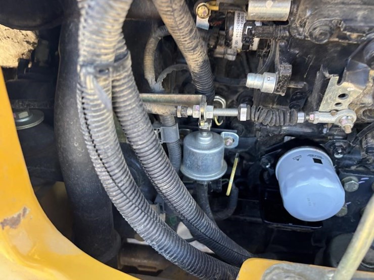 deere-27d-image-44