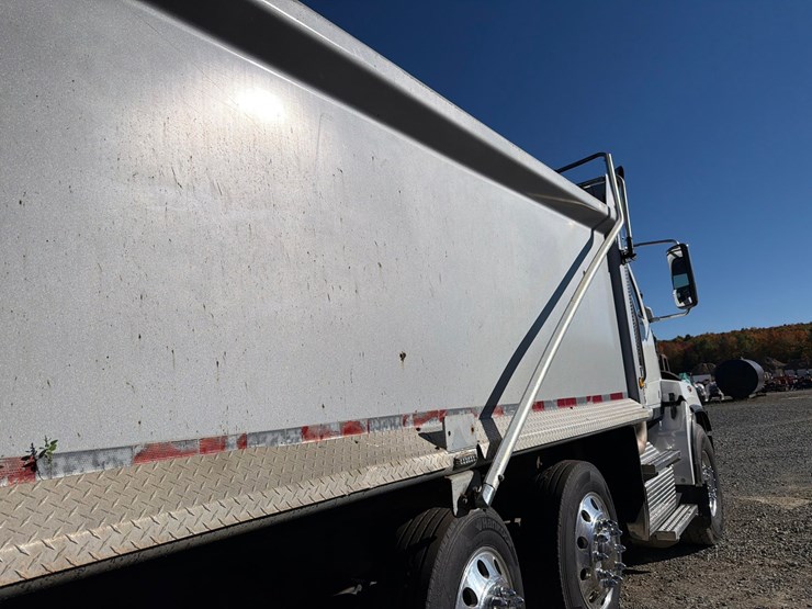 2018-western-star-4700-image-37