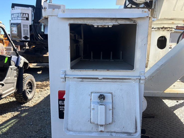 2008-ford-f550-image-29