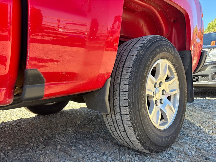 2018-chevrolet-silverado-1500-image-15