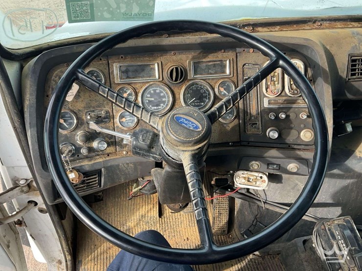 1994-ford-lt9000-image-15