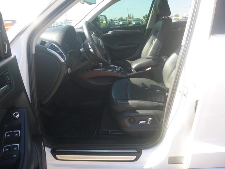 2014-audi-q5-image-8