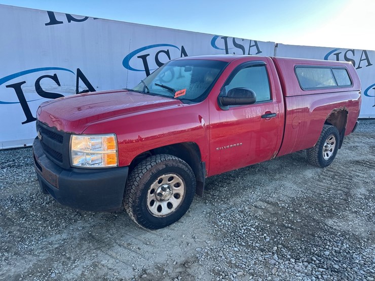 2013-chevrolet-1500-image-1