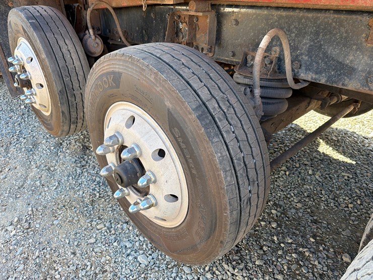 2016-kenworth-t880-image-101