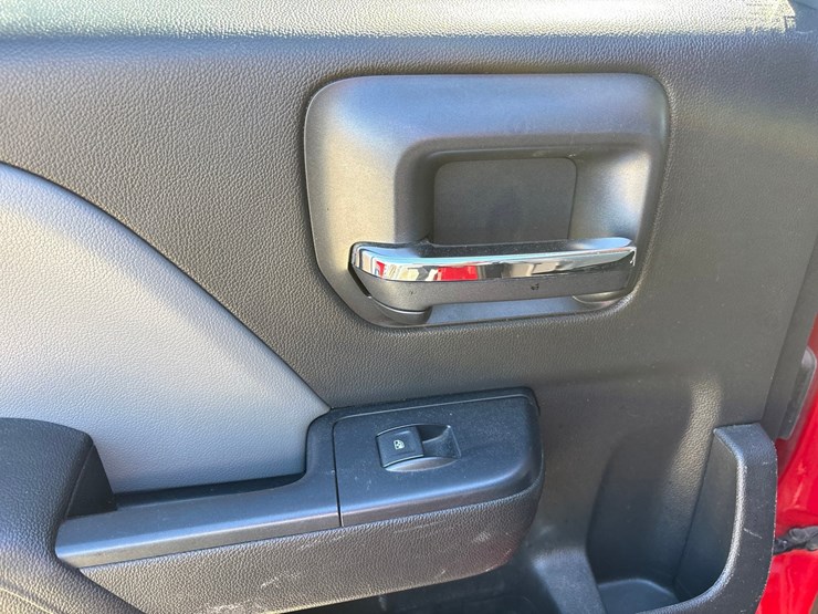 2018-chevrolet-silverado-1500-image-35