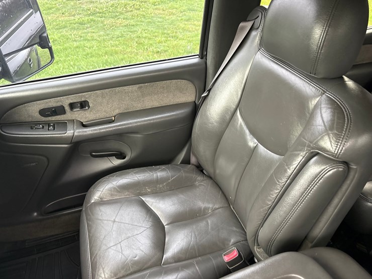 2003-chevrolet-2500-image-65