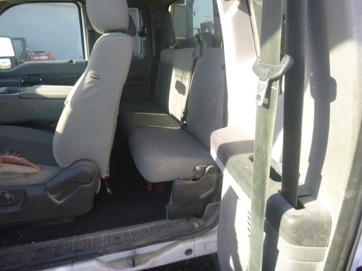 2015-ford-f550-image-8