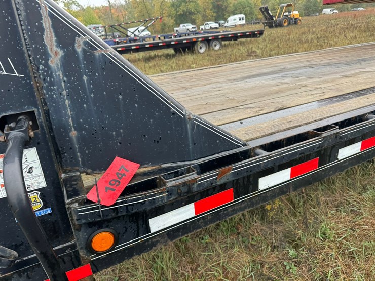 #1947-•-2015-load-max-gooseneck-trailer-image-18