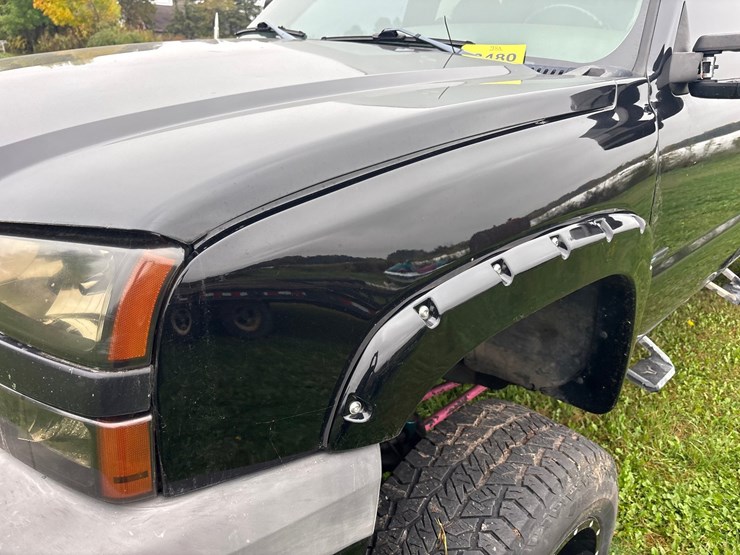 2003-chevrolet-2500-image-10
