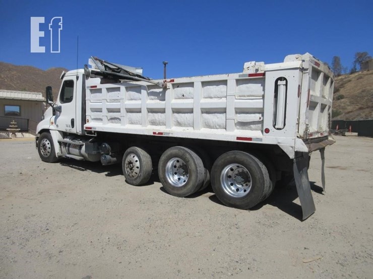2013-freightliner-cascadia-125-image-4