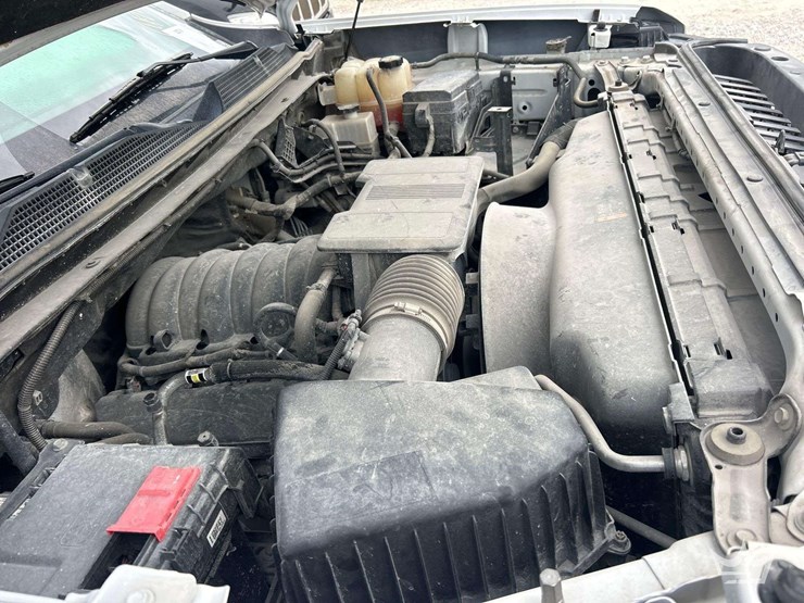 2022-chevrolet-silverado-2500-image-8