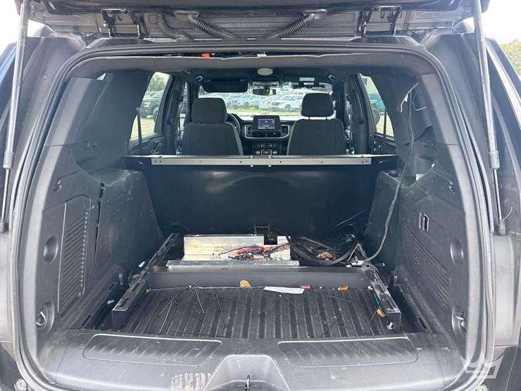 2022-chevrolet-tahoe-image-20