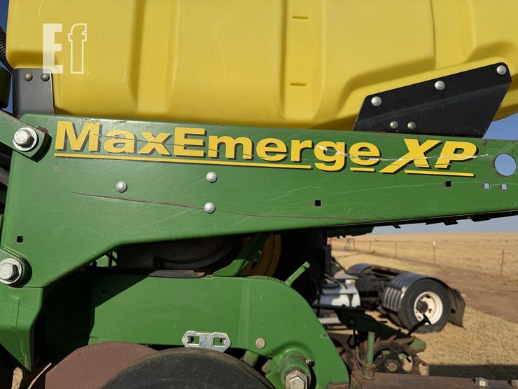 john-deere-1720-image-10