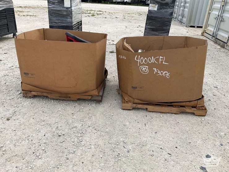 2-boxes-of-misc.-car-parts-and-tools-image-4