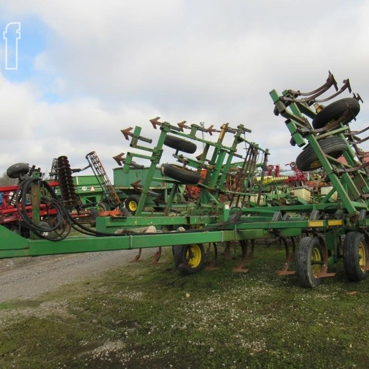 JOHN DEERE 980