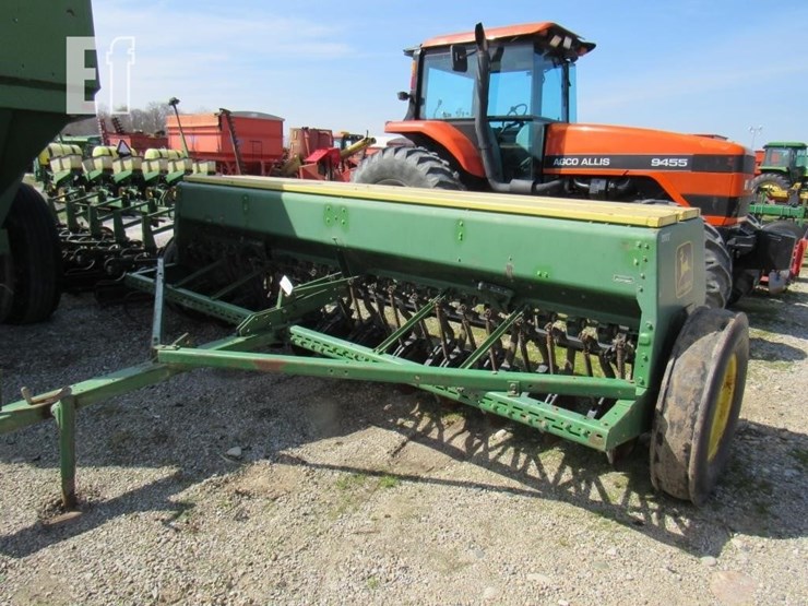john-deere-8300-image-1