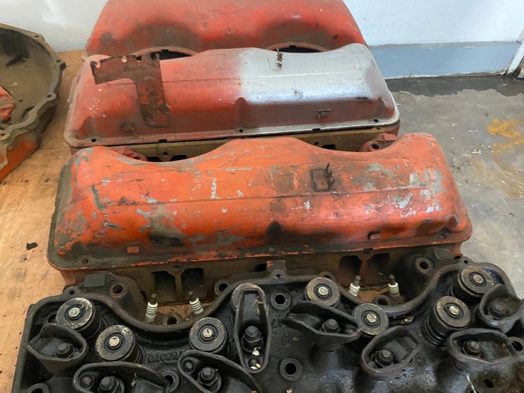 #17463-•-(4)-chevy-348-motor-heads-and-other-parts-(arpin,-wi)-image-4