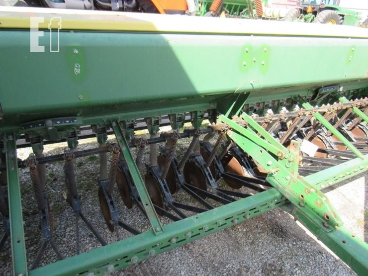 john-deere-8300-image-6