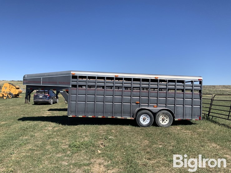 1999-travalong-liberty-t/a-gooseneck-livestock-trailer-image-8
