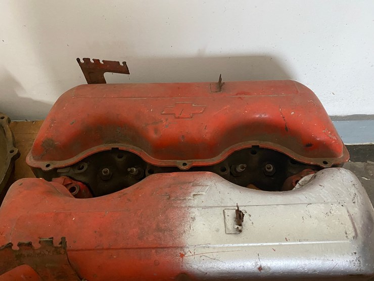 #17463-•-(4)-chevy-348-motor-heads-and-other-parts-(arpin,-wi)-image-6