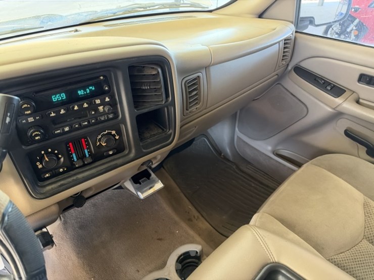 2005-chevrolet-silverado-1500-image-19