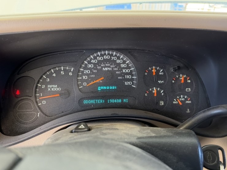 2005-chevrolet-silverado-1500-image-17