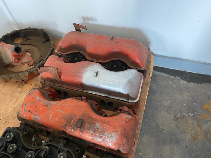#17463-•-(4)-chevy-348-motor-heads-and-other-parts-(arpin,-wi)-image-13
