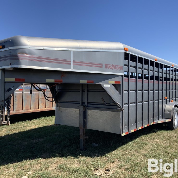 1999 TravAlong Liberty T/A Gooseneck Livestock Trailer