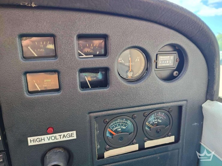1972-cessna-172m-skyhawk-airplane-image-37