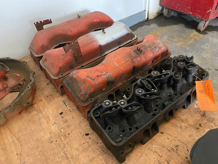 #17463-•-(4)-chevy-348-motor-heads-and-other-parts-(arpin,-wi)-image-2
