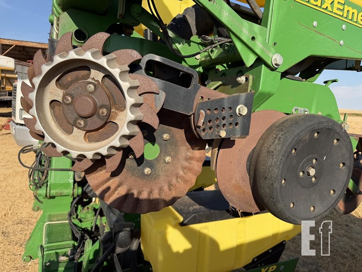john-deere-1720-image-11