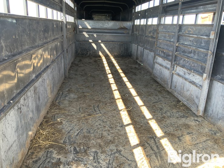 1999-travalong-liberty-t/a-gooseneck-livestock-trailer-image-20