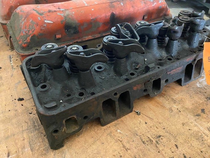 #17463-•-(4)-chevy-348-motor-heads-and-other-parts-(arpin,-wi)-image-9