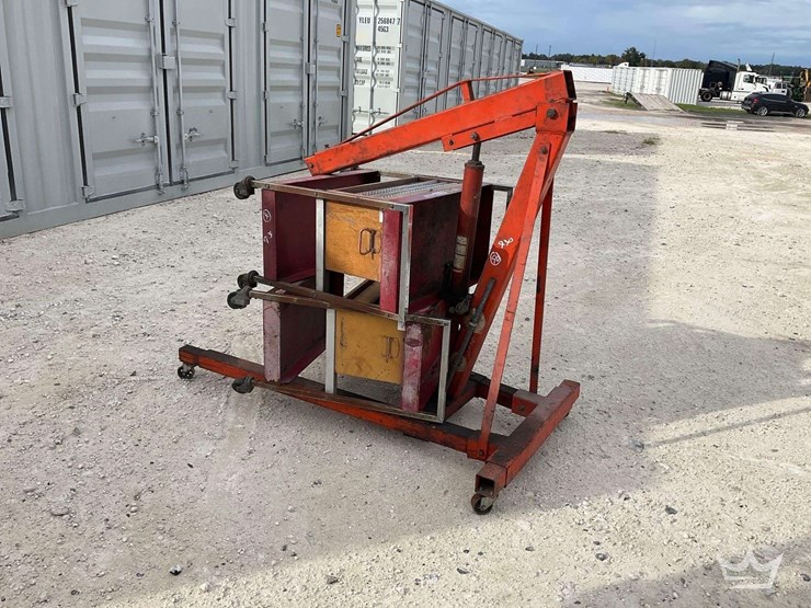 nesco-hoist2-small-tool-carts-image-2