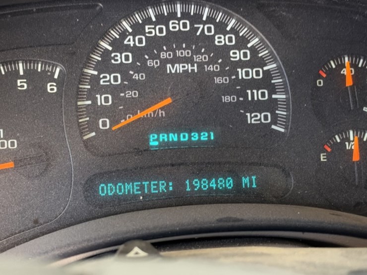 2005-chevrolet-silverado-1500-image-18