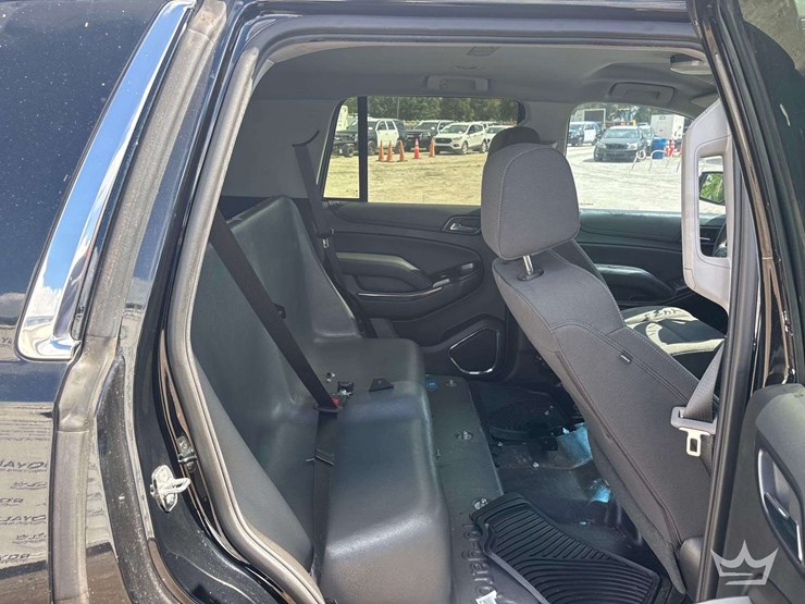 2018-chevrolet-tahoe-image-16