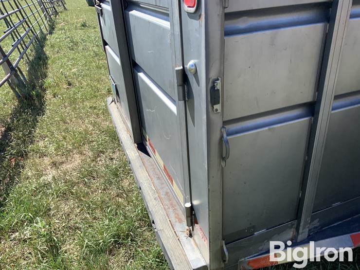 1999-travalong-liberty-t/a-gooseneck-livestock-trailer-image-15