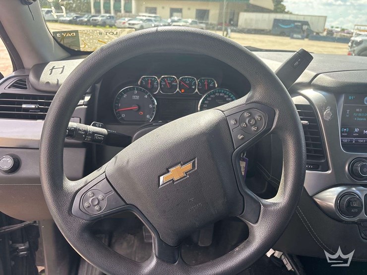 2018-chevrolet-tahoe-image-9