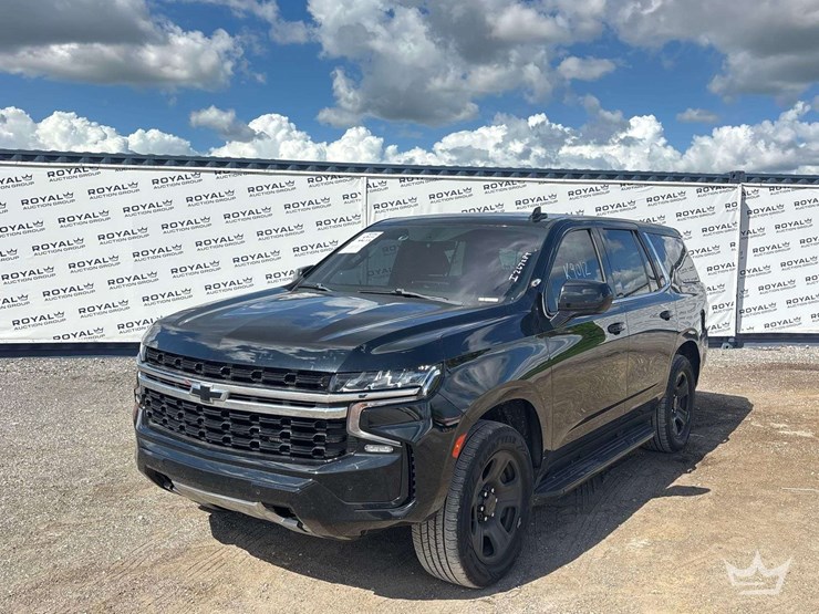 2022-chevrolet-tahoe-image-1