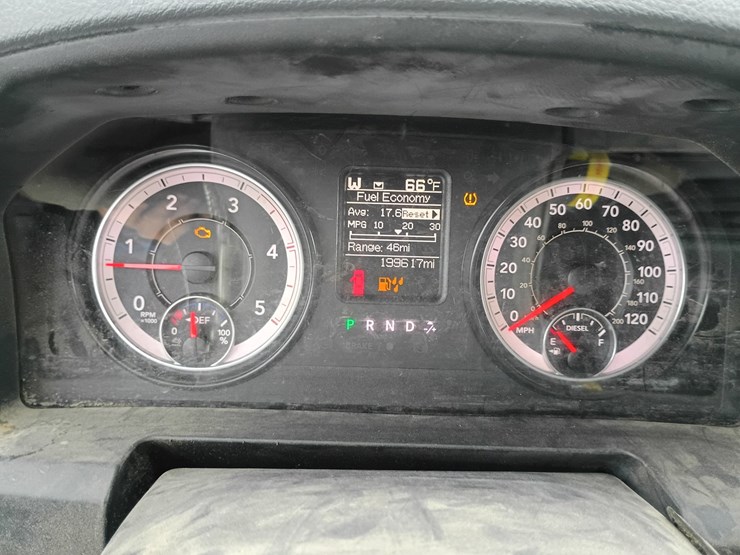 2016-dodge-2500-image-52