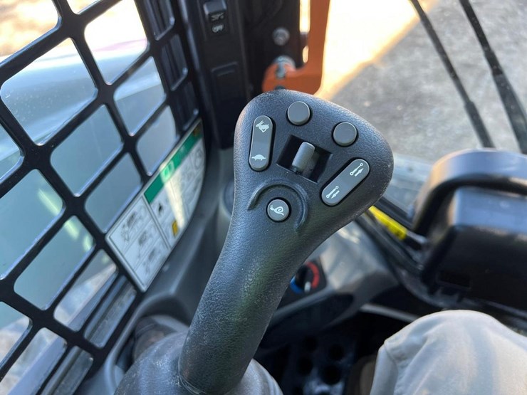 bobcat-s650-image-23