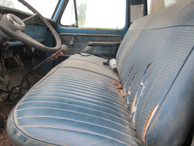 1974-ford-f750-image-23