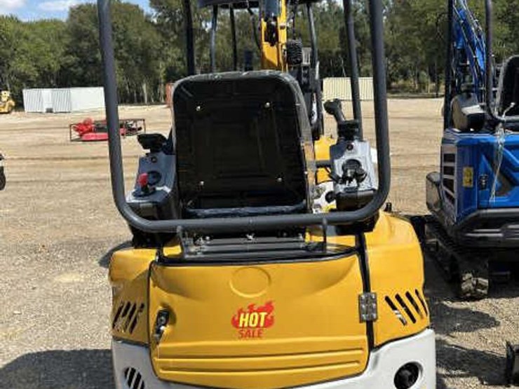 #146-•-yanmar-diesel-mini-excavator---me20-image-4