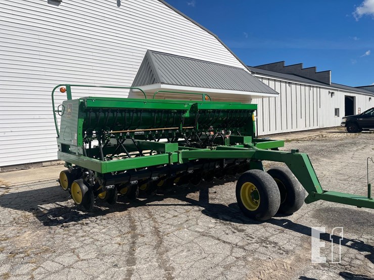 1996-john-deere-750-image-2