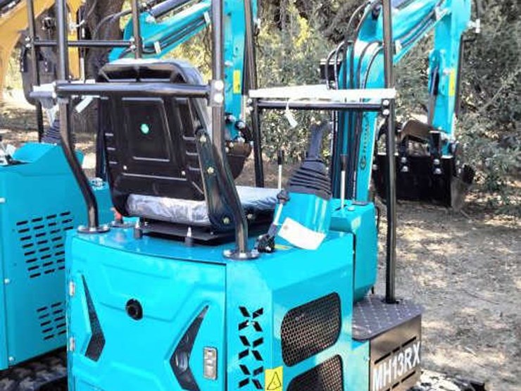 #28-•-cfg-mini-excavator---mh13rx-image-4