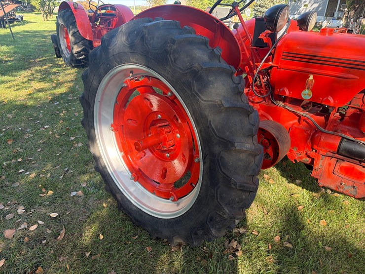 case-dc-tractor-image-11