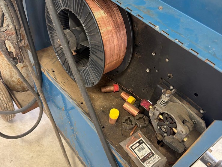 miller-matic-200-wire-welder-image-19