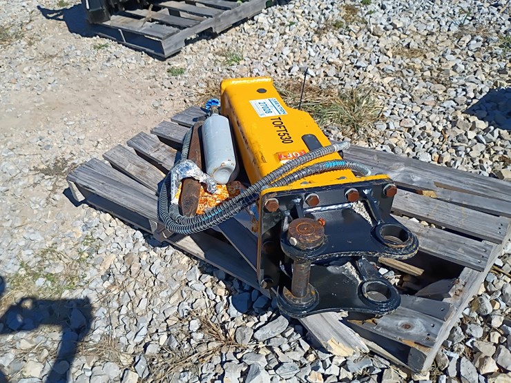 #27028-•-toft-hydraulic-breaker-excavator-attachment-(530)-image-6